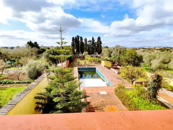 Sassari – Prestigiosa Villa con Ampio Terreno in vendita ad Ottava, Vicino al Mare di Platamona